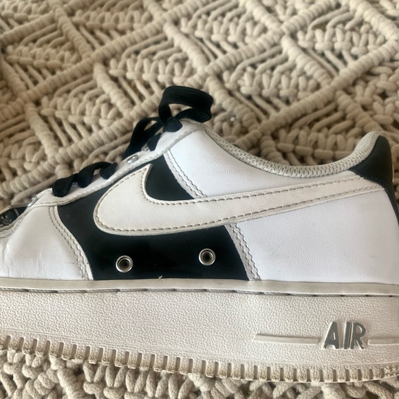 Nike Air Force 1 07 Premium Sneakers size 8 men chain - Picture 8 of 9
